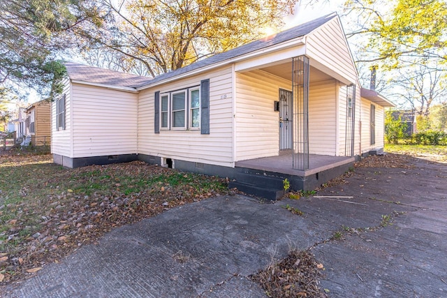 view of front of property