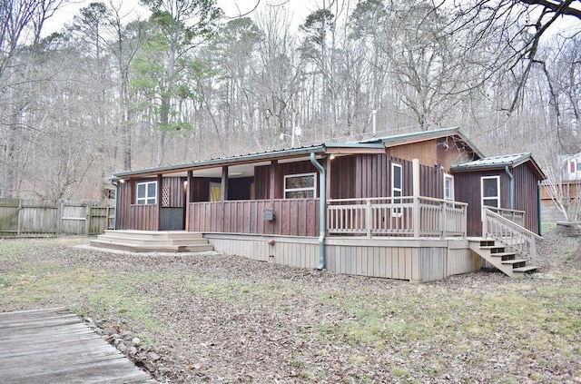 view of front of property