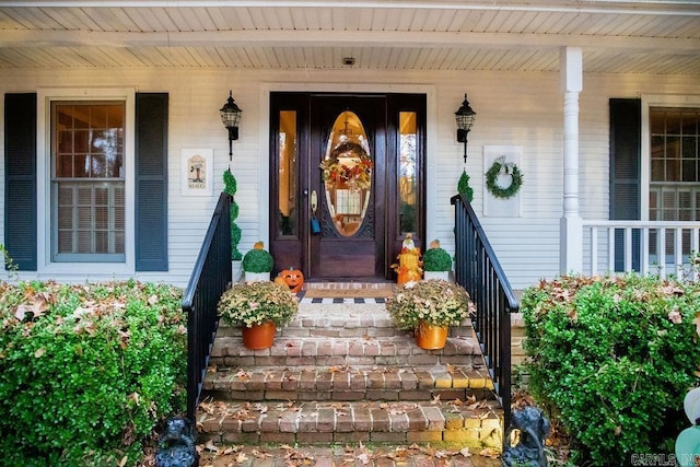 property entrance with a porch