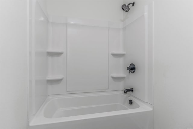 bathroom featuring shower / tub combination