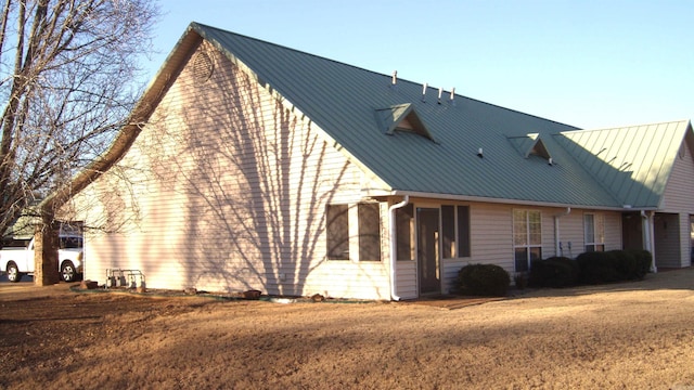 view of property exterior