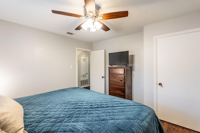 bedroom featuring ceiling fan