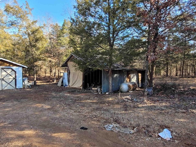 view of outbuilding