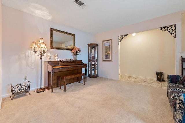 sitting room with light carpet