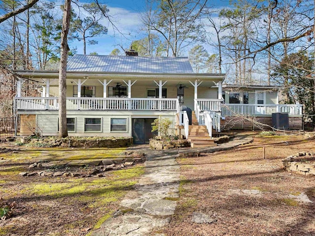 view of front of home featuring covered porch