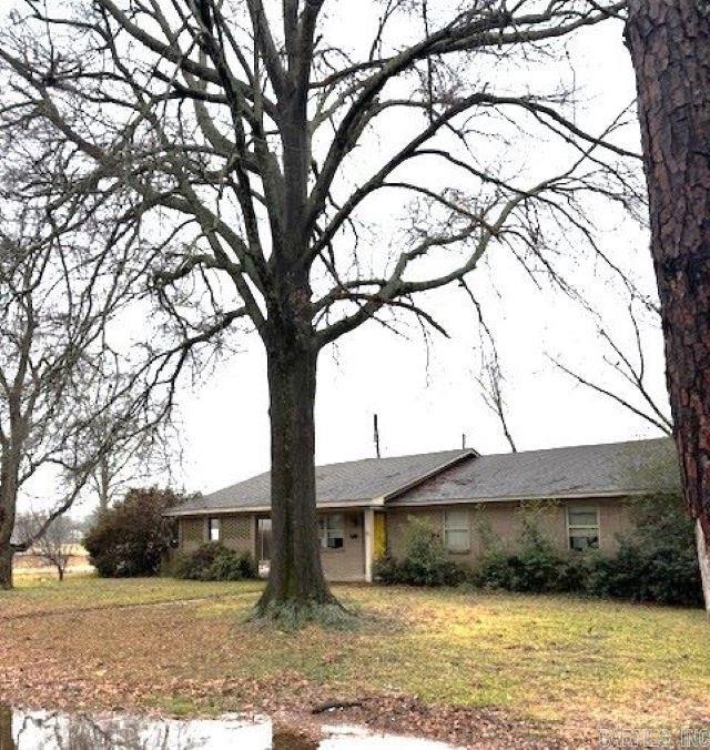 1401 N 3rd St, Mcgehee, AR 71654