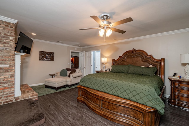 bedroom with crown molding and ceiling fan