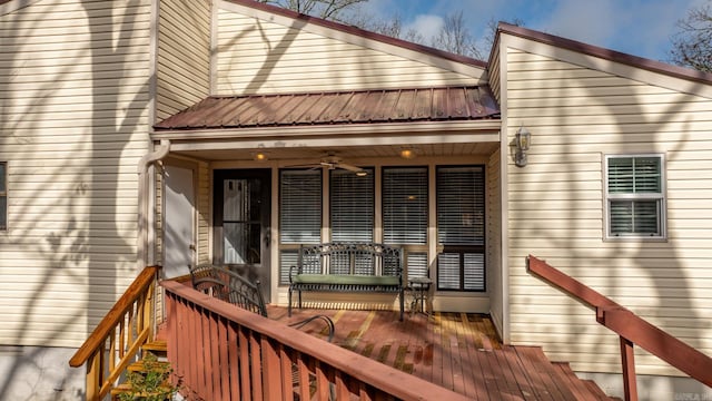 exterior space with ceiling fan and covered porch