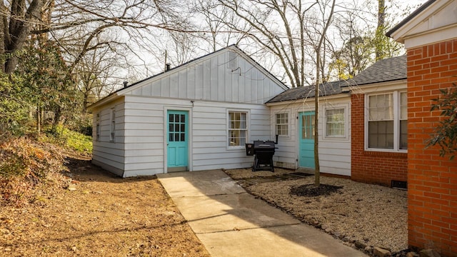 view of outdoor structure