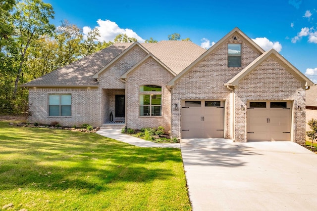 view of front of house with a front lawn