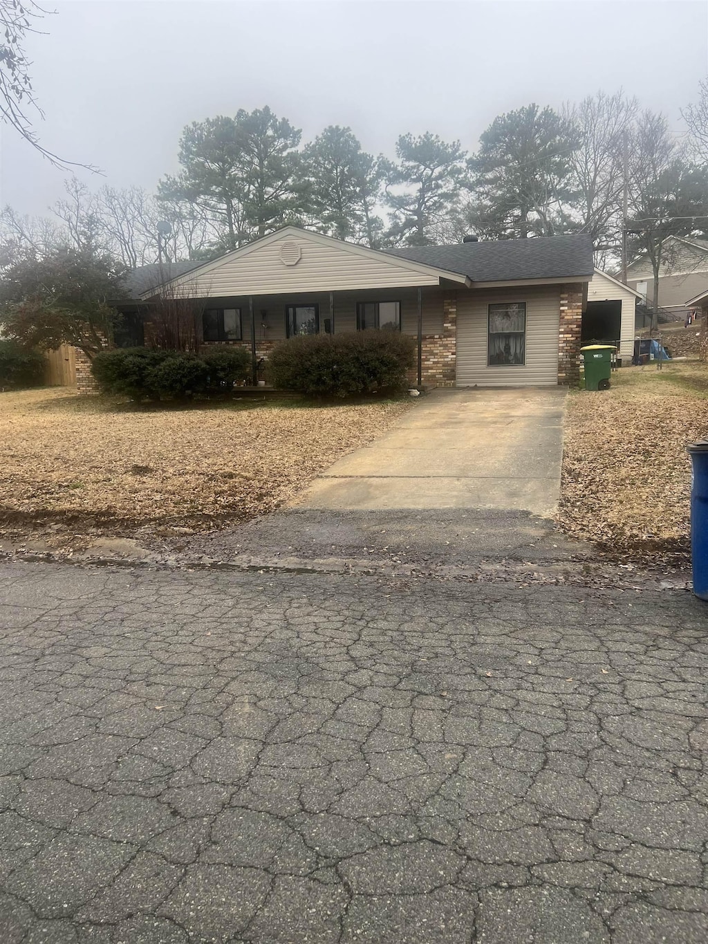 view of front of house