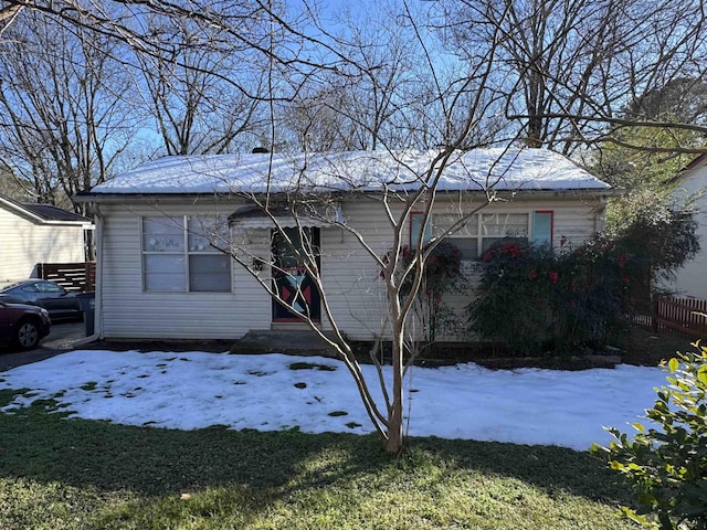 view of front of property