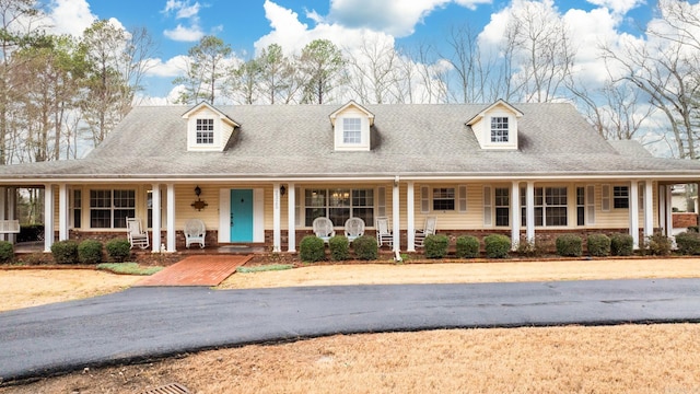 view of front of property with covered porch