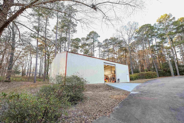 view of outbuilding