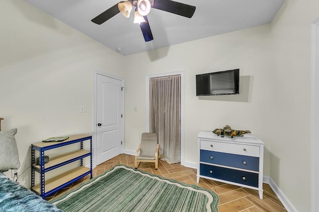 bedroom featuring ceiling fan