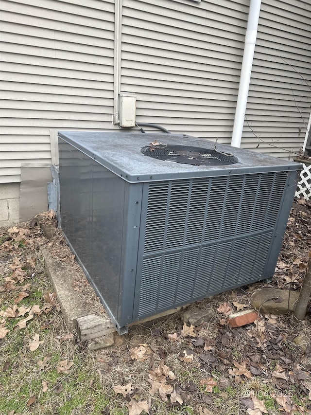 1013 Elm St, Coal Hill, AR 72832 - exterior details with cooling unit