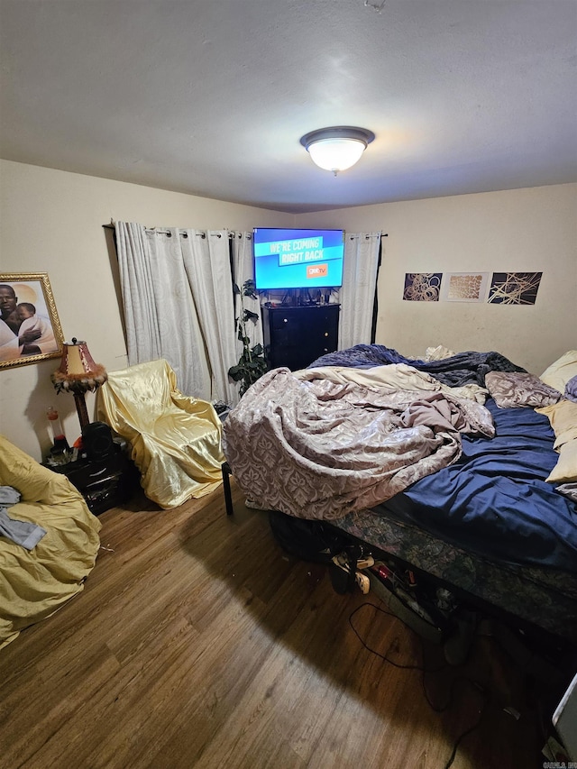 35 N Meadowcliff Dr, Little Rock, AR 72209 - bedroom with hardwood / wood-style floors