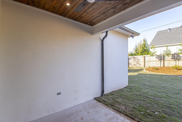 view of patio with ceiling fan