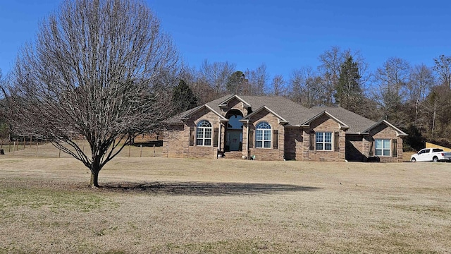 view of front of house with a front yard