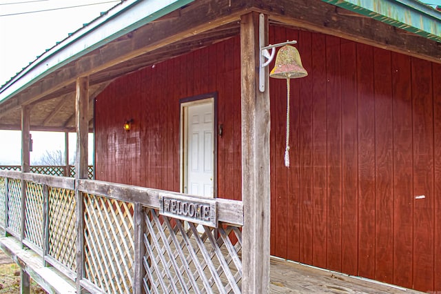 view of outbuilding