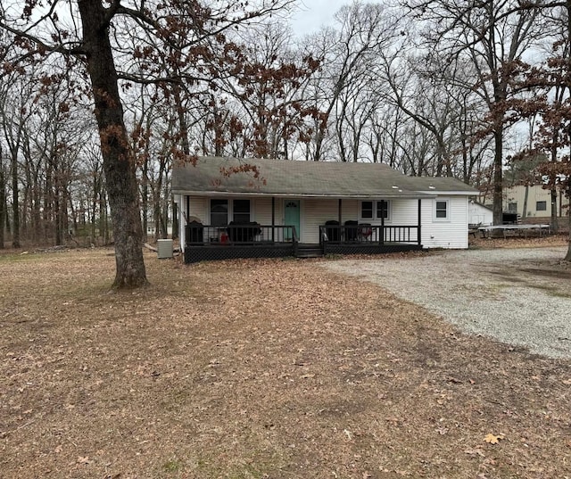 view of front facade featuring covered porch