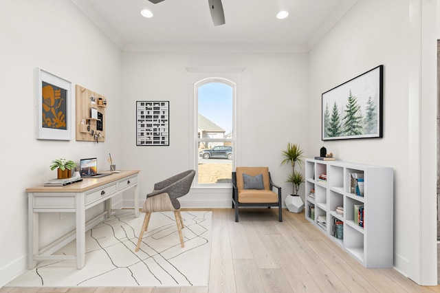 sitting room featuring ornamental molding, light wood-style floors, ceiling fan, and recessed lighting