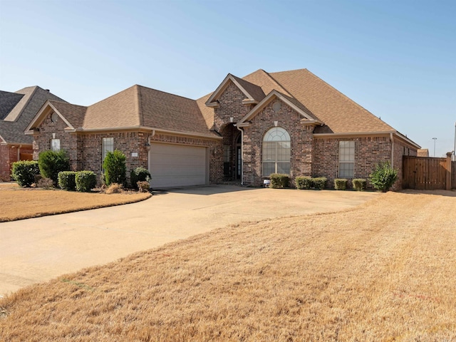 view of front facade featuring a garage