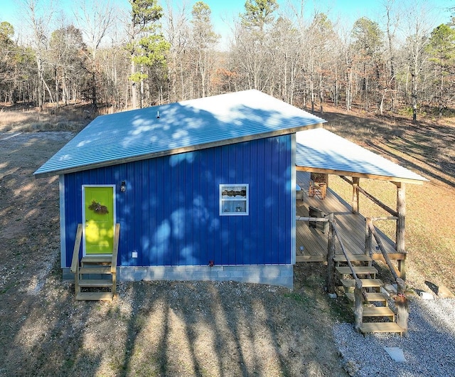 view of outbuilding