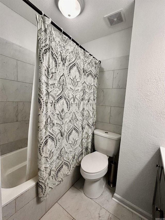 full bathroom with shower / bathtub combination with curtain, vanity, and toilet