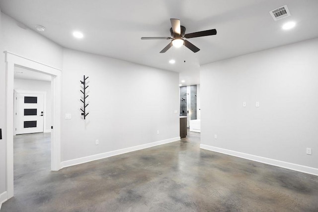 empty room featuring ceiling fan