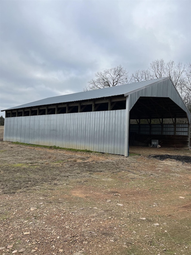 view of outdoor structure