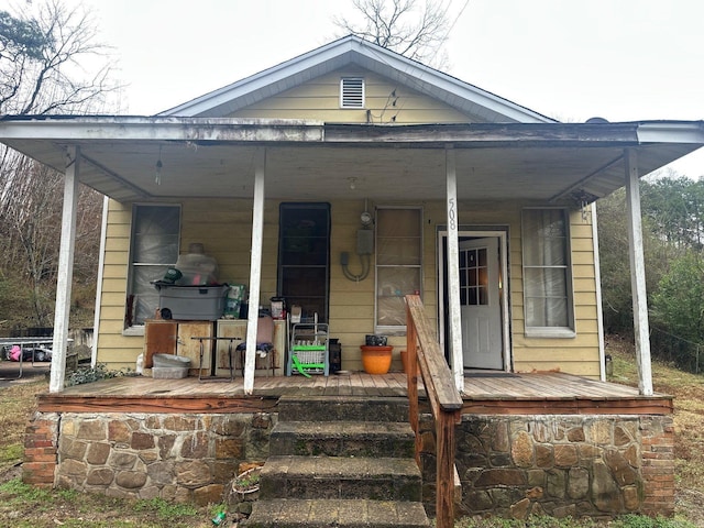 view of front of house with a porch