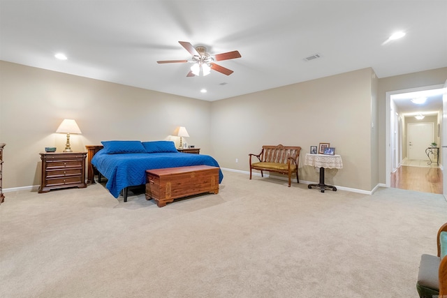 bedroom featuring recessed lighting, visible vents, light carpet, ceiling fan, and baseboards