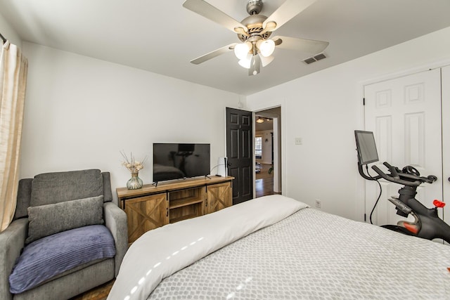 bedroom featuring visible vents and a ceiling fan