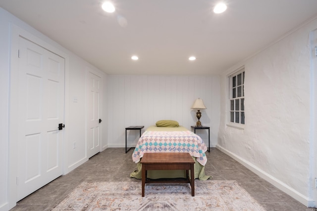 bedroom featuring recessed lighting and baseboards