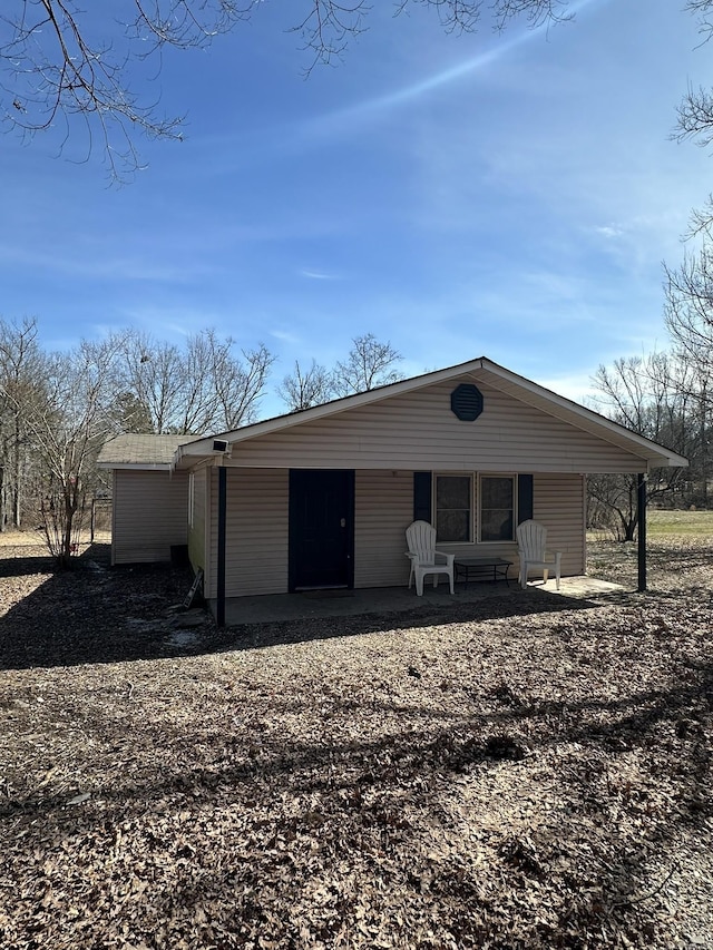 view of front of property