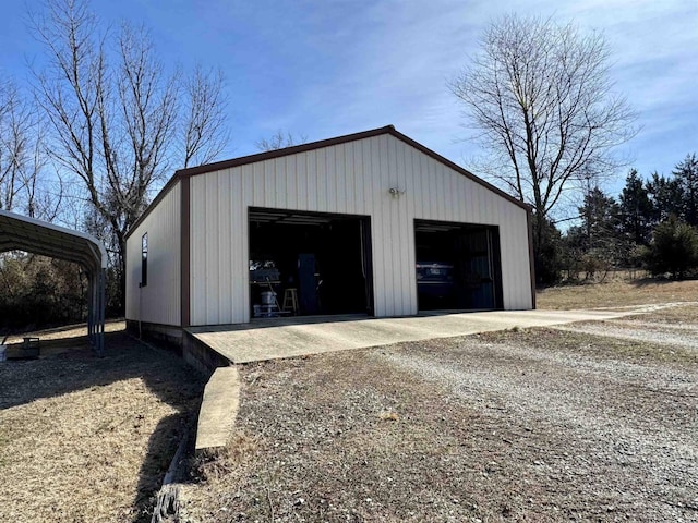 view of detached garage