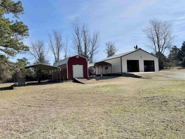 view of outbuilding with an outbuilding