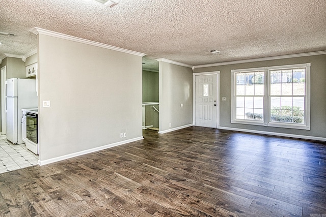 interior space with baseboards, a textured ceiling, wood finished floors, and crown molding