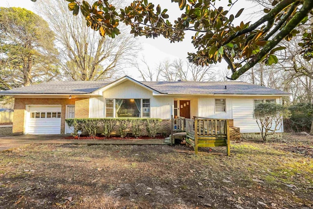 420 Sales St, Camden, AR 71701 - single story home featuring a garage and brick siding