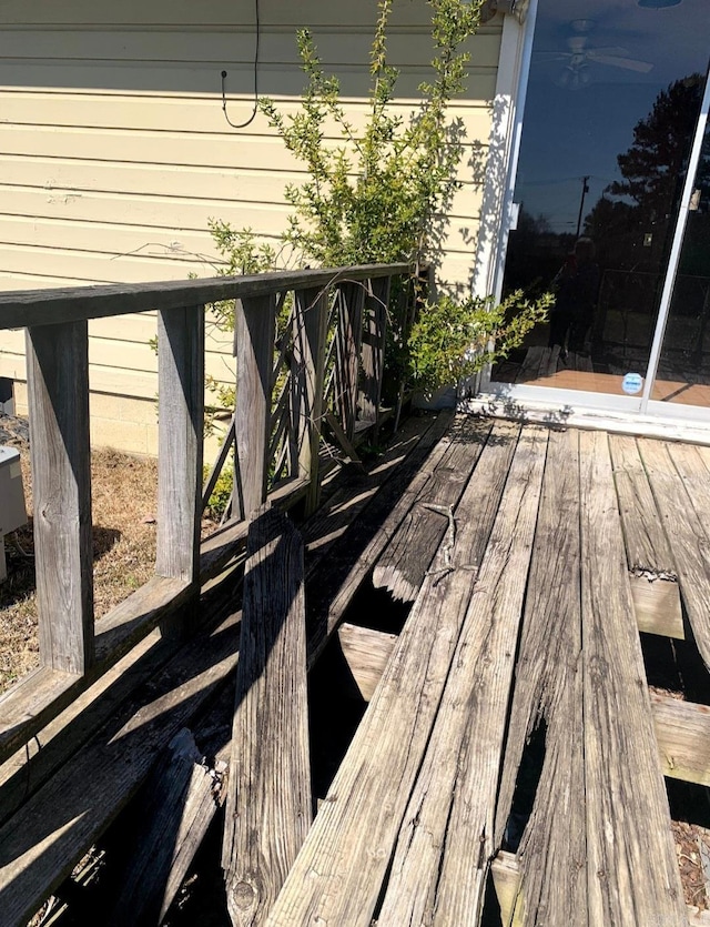 860 Ash St, Prescott, AR 71857 - view of wooden deck
