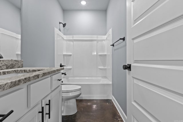 full bathroom with baseboards, toilet, shower / bathtub combination, vanity, and recessed lighting