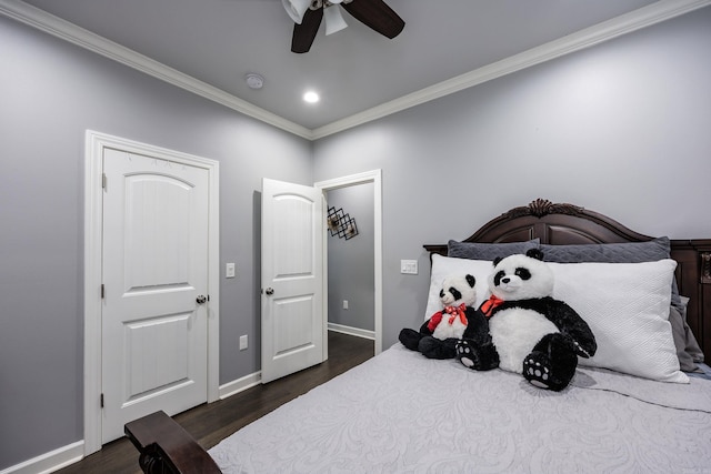 bedroom with recessed lighting, a ceiling fan, baseboards, ornamental molding, and dark wood-style floors