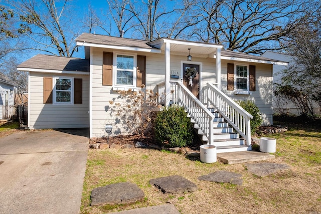 view of front of house