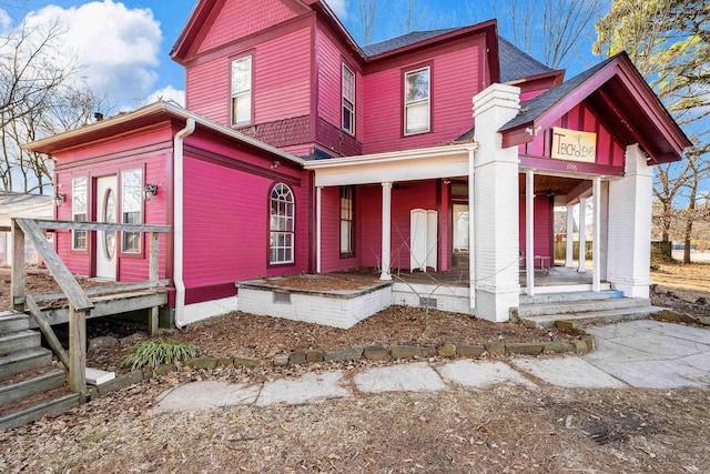 view of front of home with covered porch