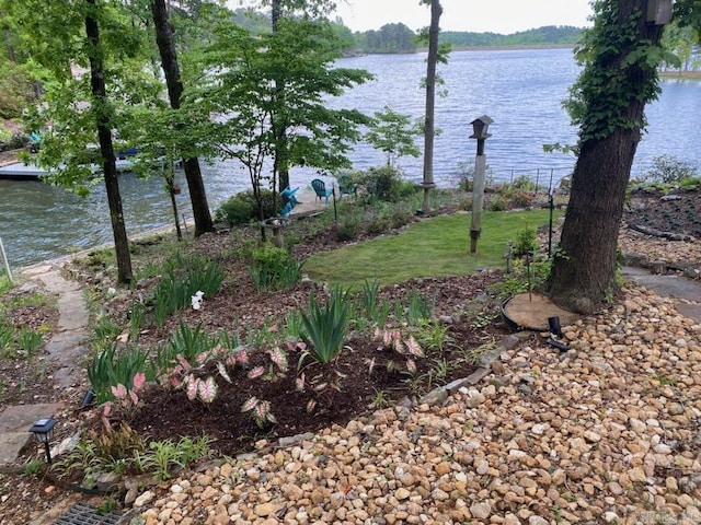 view of yard with a water view