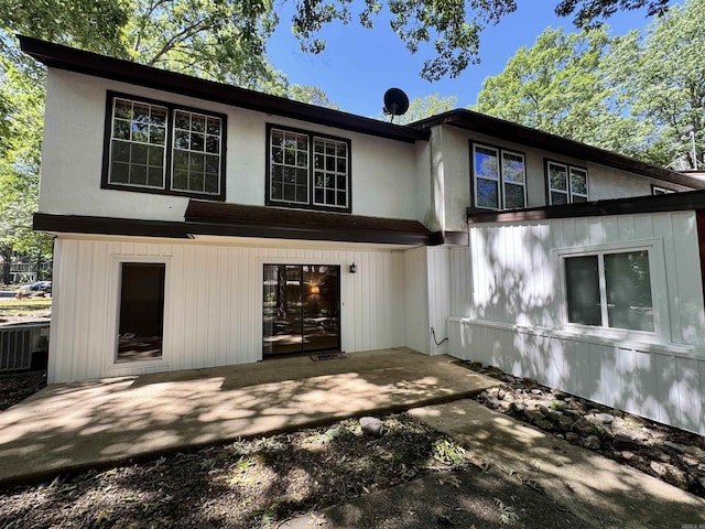 127 Emperado Way, Hot Springs Village, AR 71909 - back of property featuring a patio area