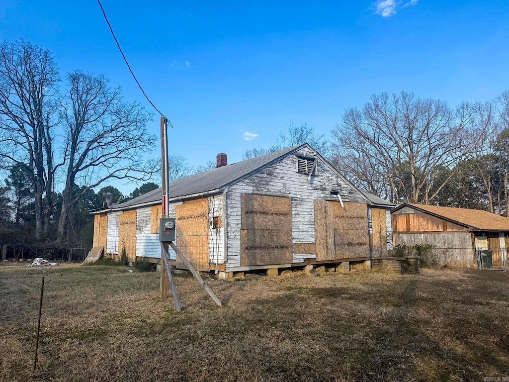 view of home's exterior