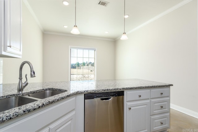 kitchen with a sink, crown molding, visible vents, and dishwasher