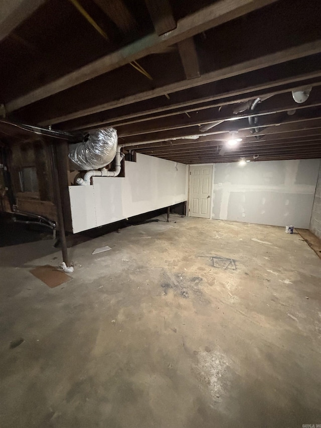 view of unfinished basement